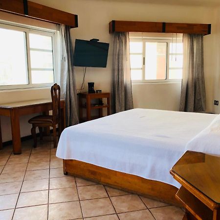Отель Casa Tobala Oaxaca Экстерьер фото